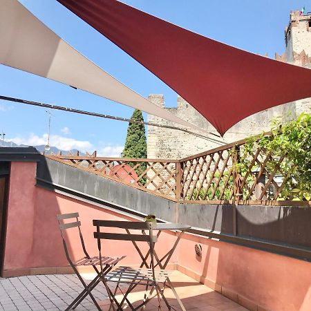 مالتشيزينيه Il Castello Apartment المظهر الخارجي الصورة