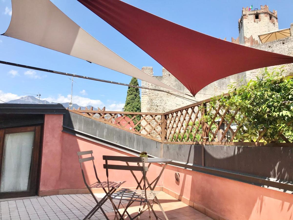 مالتشيزينيه Il Castello Apartment المظهر الخارجي الصورة