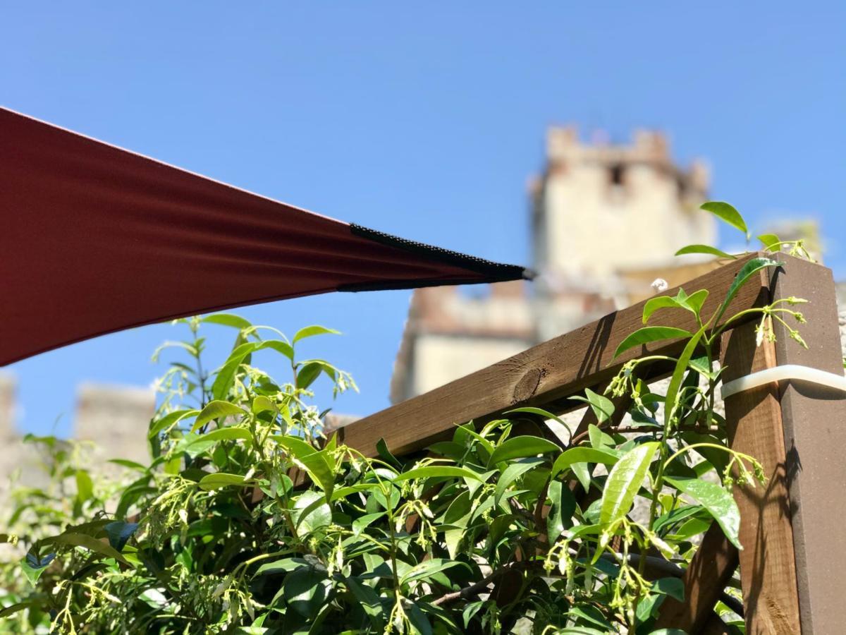 مالتشيزينيه Il Castello Apartment المظهر الخارجي الصورة