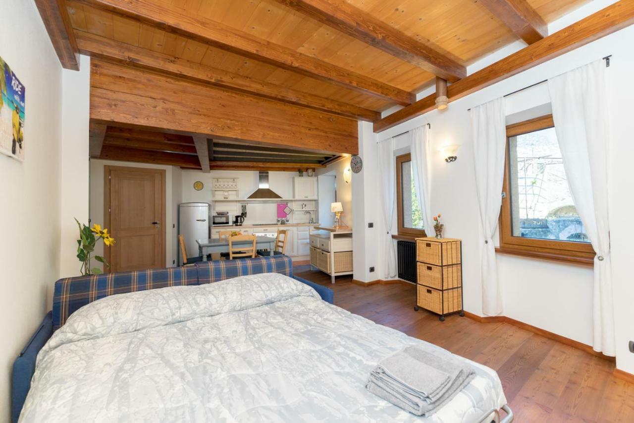 مالتشيزينيه Il Castello Apartment المظهر الخارجي الصورة
